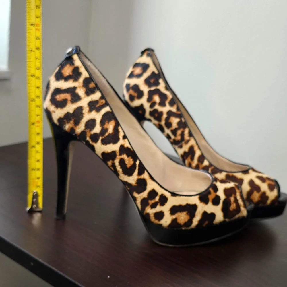 MICHAEL KORS Ionna Pump Leopard Cheetah print‎ haircalf 10M ORIG $125  MK shoe